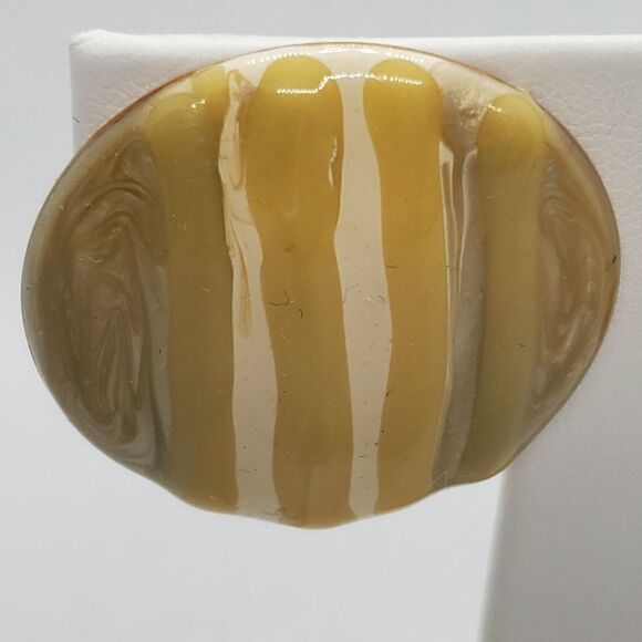 Vintage Yellow & Cream Earrings - Picture 2 of 3